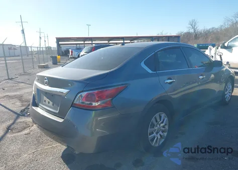 2015 Nissan Altima 2.5/2.5 S/2.5 Sl/2.5 Sv z USA, uszkodzony, nr VIN 1N4AL3AP8FC444636